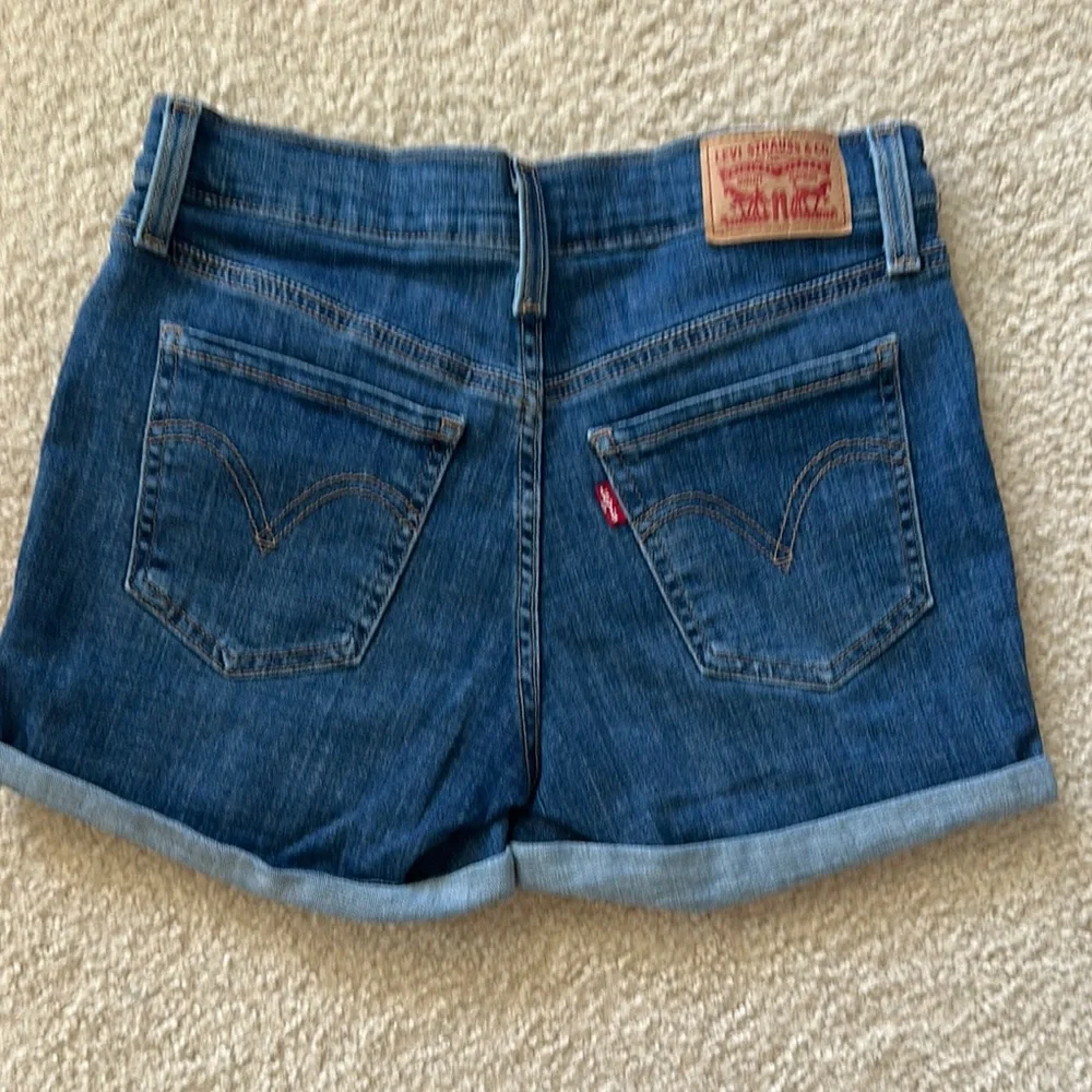 Levi's Blue Jean Shorts with Distressed Cuffed Hem - Picture 2 of 3